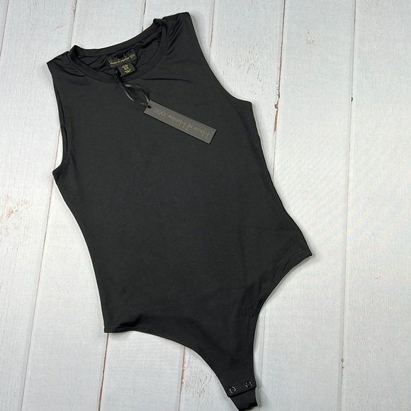House of Harlow 1960 Tops - NWT House of Harlow 1960 Black Sleeveless Bodysuit, Size M – Boho Chic